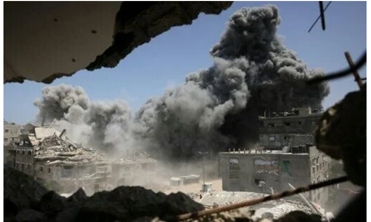 27 killed as Israeli army opens fire near Gaza aid point