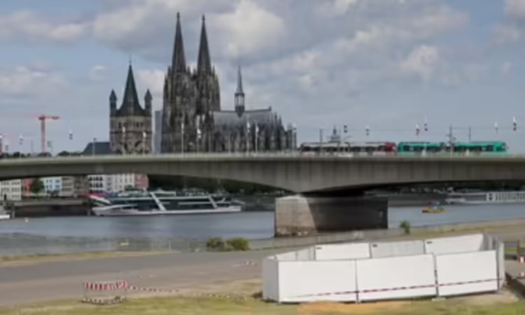 World War II bombs spark large-scale evacuation in Cologne