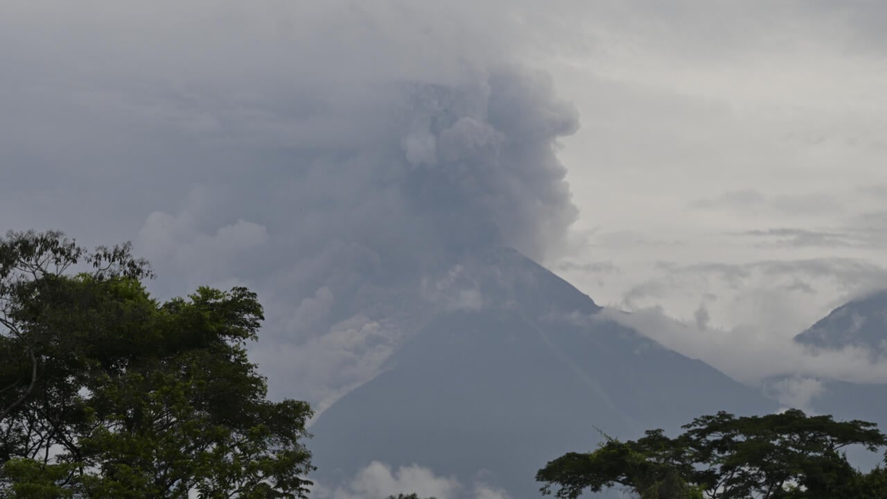 Hundreds evacuated as Guatemalan volcano erupts