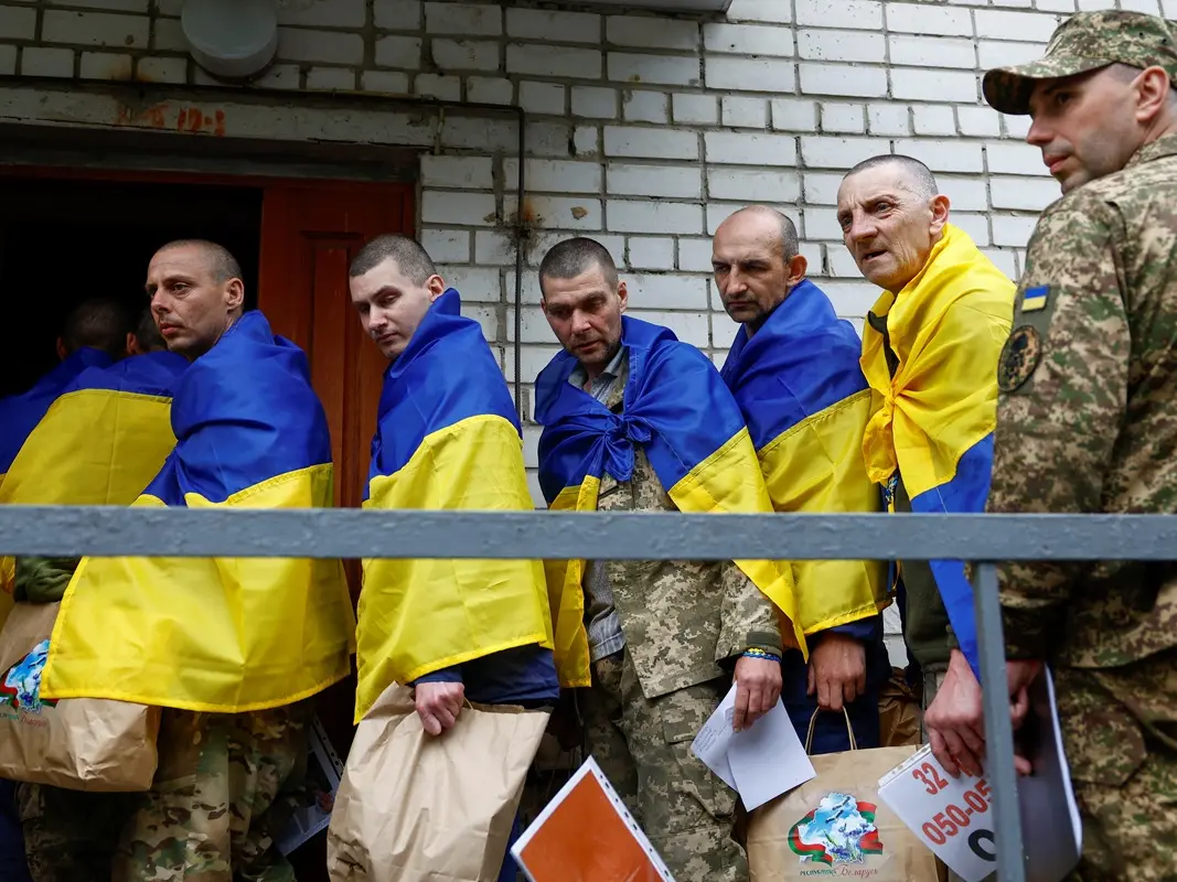 Russia, Ukraine accuse each other of delaying POW swap