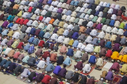 Eid-ul-Azha celebrated with due religious fervor in Gaibandha
