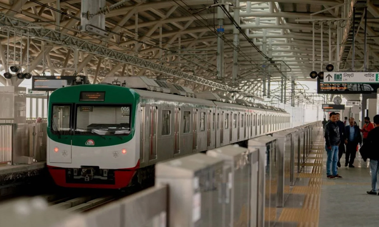 Metro rail passengers asked to wear masks