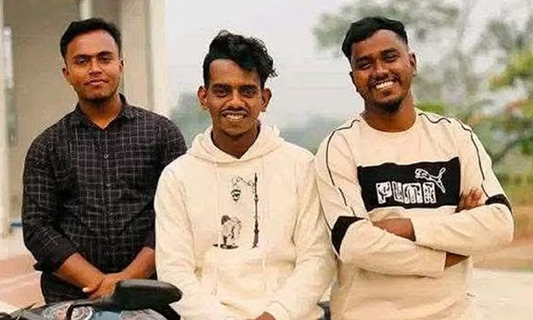 3 friends killed in Narsingdi road accident