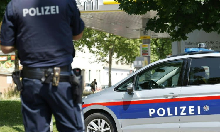 Shooter kills nine people at Austrian school