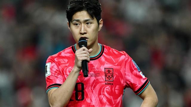 PSG's Lee pleads with S. Korea boo boys to back team at World Cup