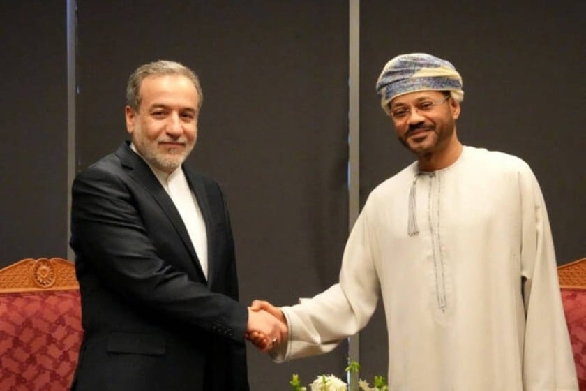 Oman to host US-Iran nuclear talks on Sunday: FM