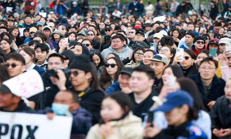 Mongolian lawmakers elect new PM after anti-corruption protests