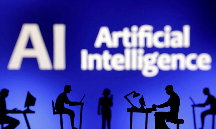 Poll finds public turning to AI bots for news updates