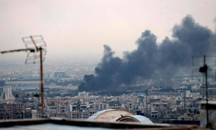 India warns citizens to leave Tehran as some flee Iran
