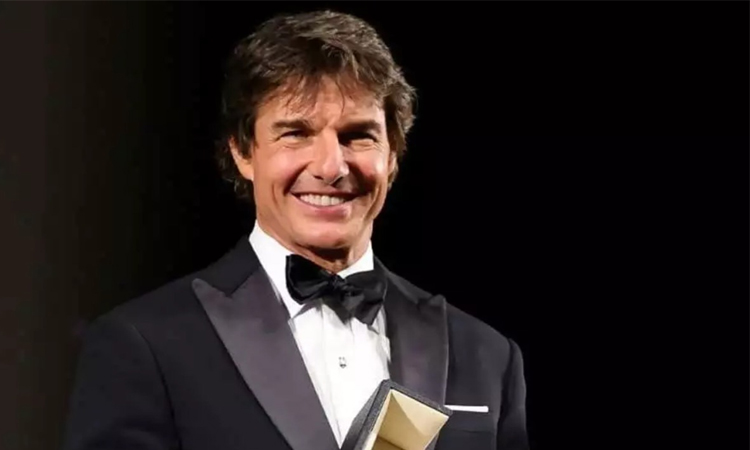 Tom Cruise to receive honorary Oscar in career first