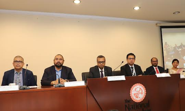 DCCI urges Sri Lankan investors to invest in EZs