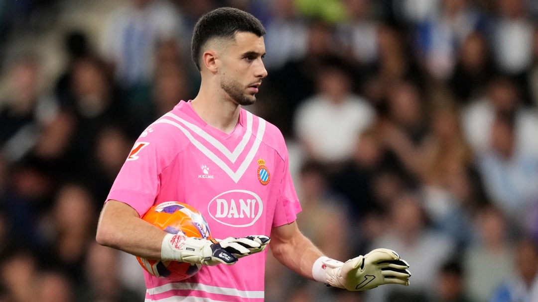 Goalkeeper Garcia joins Barca from local rivals Espanyol 