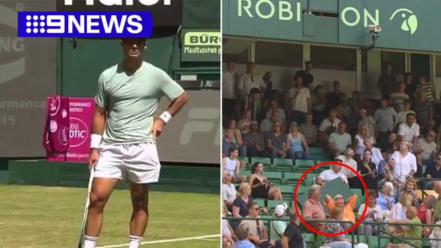 Tennis fan at Halle hit by falling advertising board