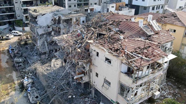 European, Iranian diplomats to meet as US mulls joining Israel campaign