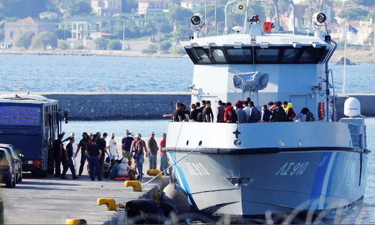 Over 400 asylum seekers on Greece's Gavdos island: coastguard