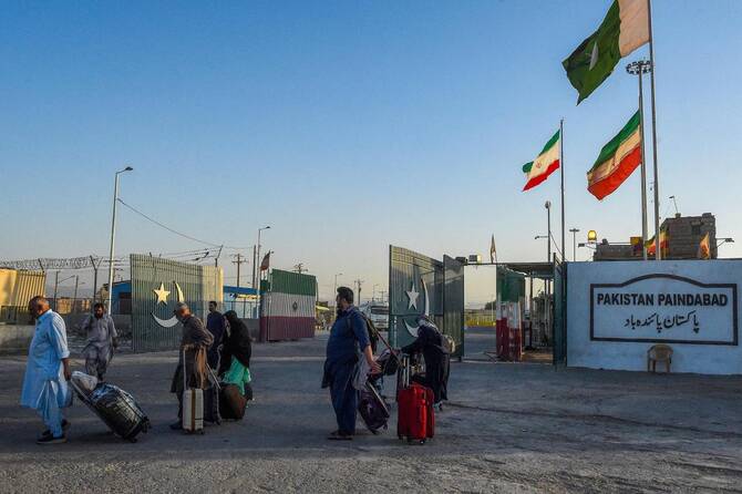 German air force evacuates 64 citizens from Israel 
