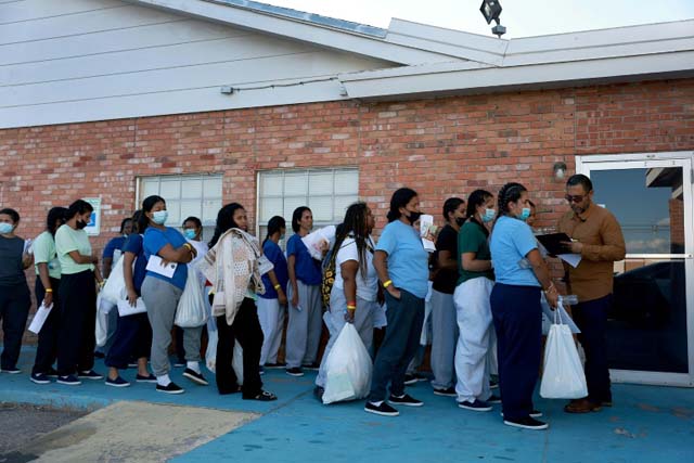 Fearing arrest, Venezuelan migrant gives up on US dream