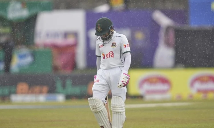 Rain stops play after Bangladesh extends lead to 247