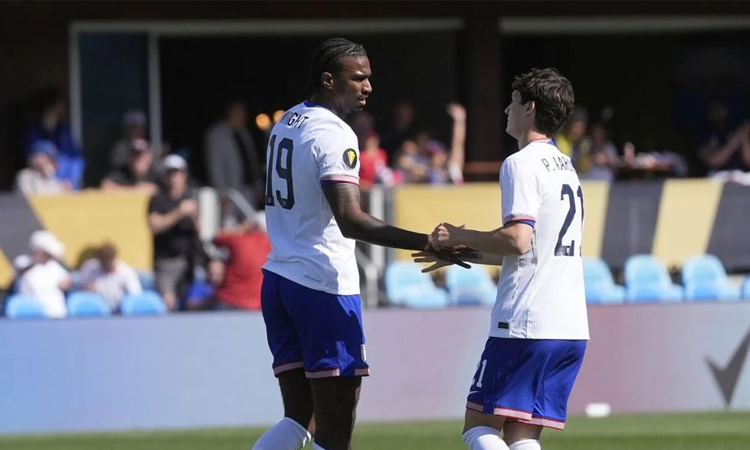 US striker Wright out of Gold Cup with injury