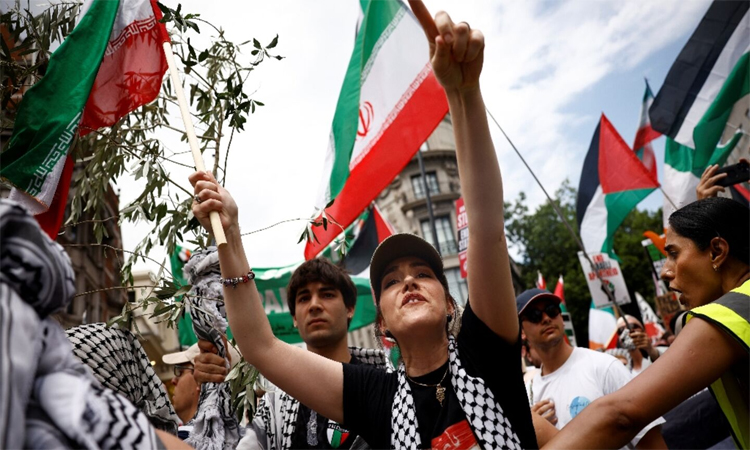 Tens of thousands join pro-Palestinian marches across Europe