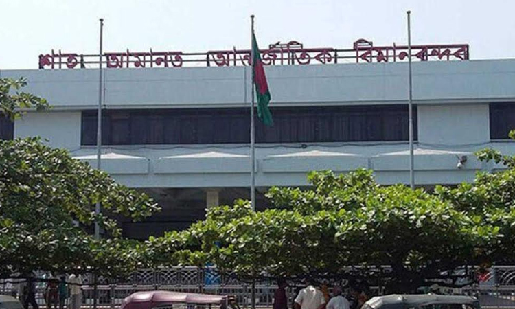 Electric cigarettes, accessories seized at Ctg Airport