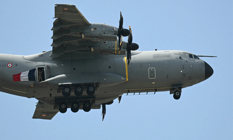 France says drafting military aircraft to fly nationals out of Israel