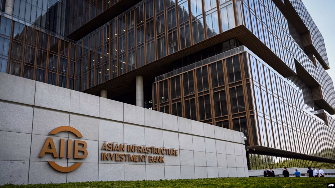 Bangladesh signs deal for US$400m budget support with AIIB 