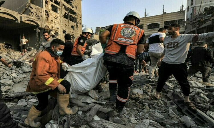 Gaza rescuers say Israeli forces killed 21 people waiting for aid