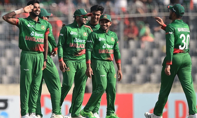 Ebadot returns after 2 years as Bangladesh opt to bat first in 2nd Test