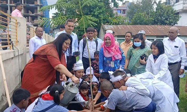 5,000 trees planted in a day in Tangail