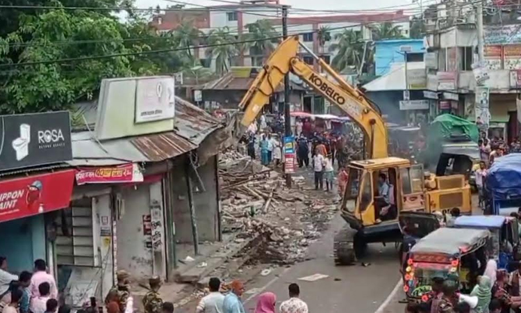 Over 100 shops demolished, land worth Tk 12cr recovered in Laxmipur