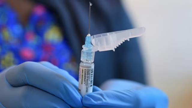 Nobel laureate fears skeptics will block US vaccine approvals
