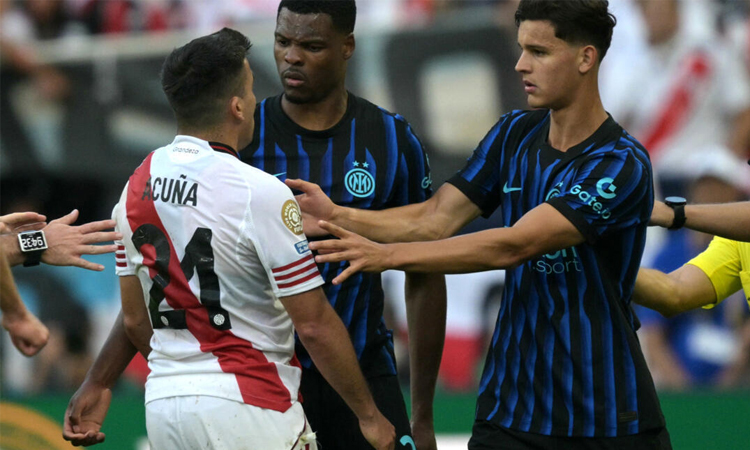 'Battle of Seattle' as Inter down nine-man River to advance