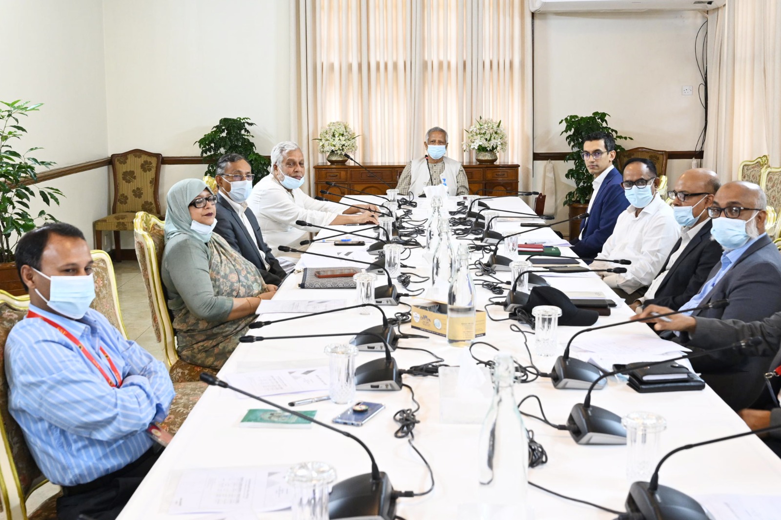 CA orders installing solar panels on rooftops of all govt buildings