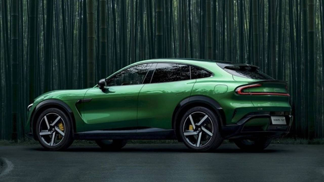 China's Xiaomi receives almost 300,000 SUV pre-orders in minutes