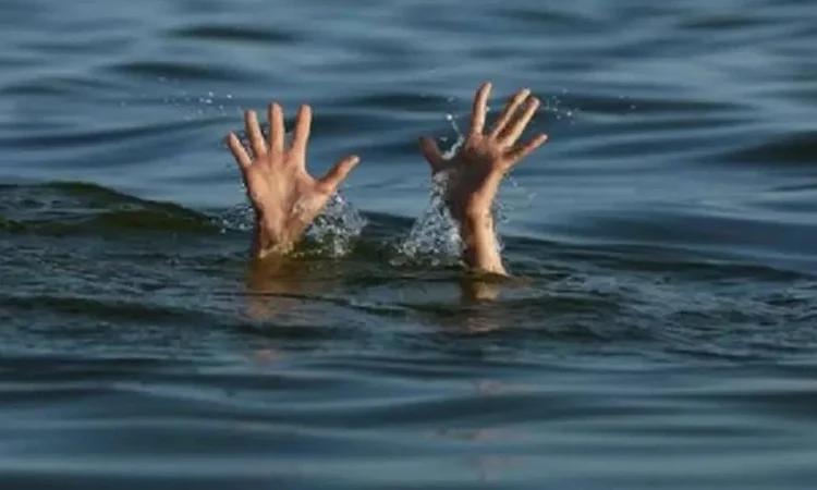 2 children drown in Pabna