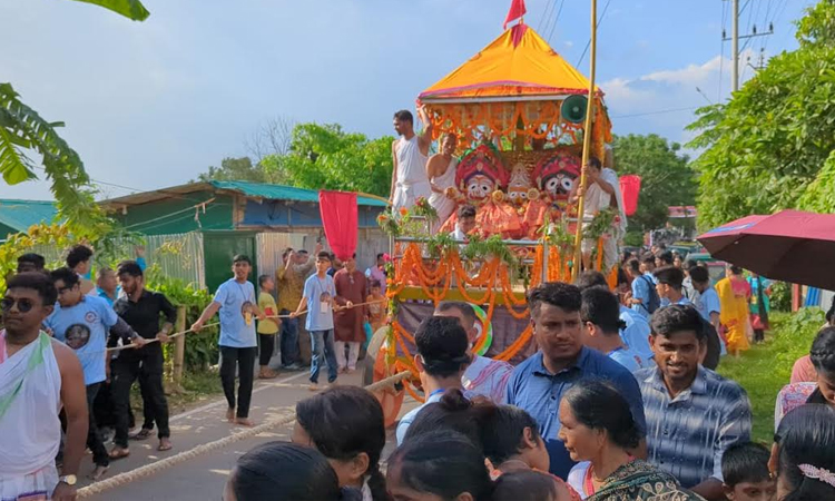 Hindus celebrate Ratha Yatra amid religious fervor