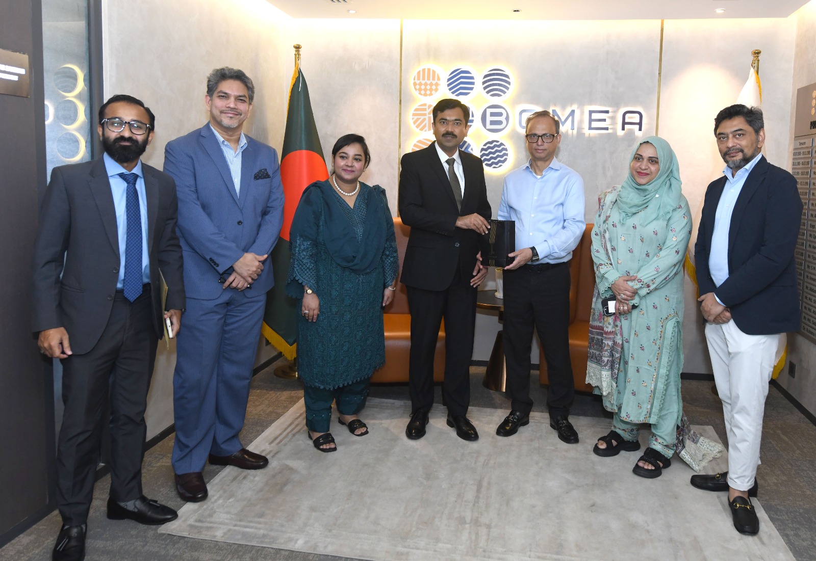 Pakistan can import textile waste from Bangladesh: BGMEA