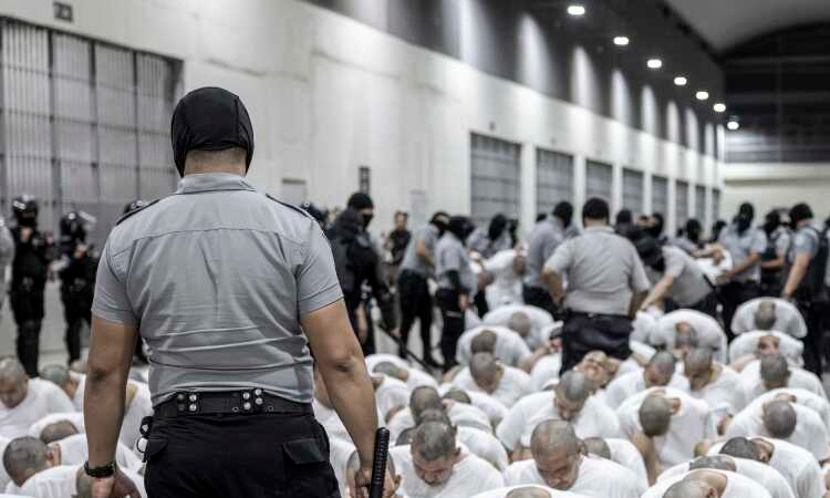 El Salvador detains students accused of gang activity