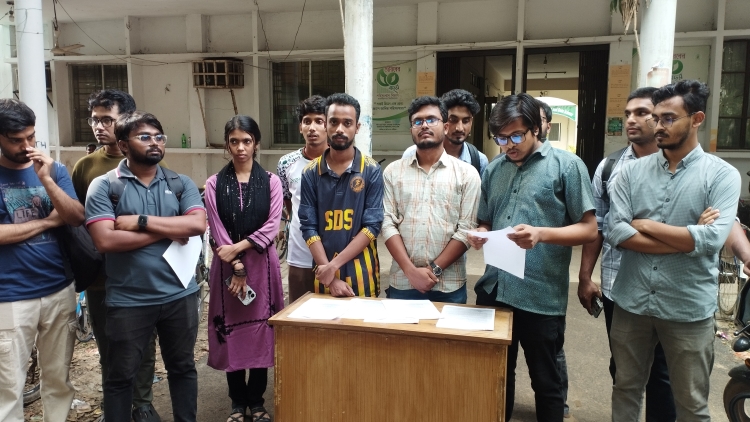 Students demand resumption of JU Math, Physical Sciences Faculty's  construction works 