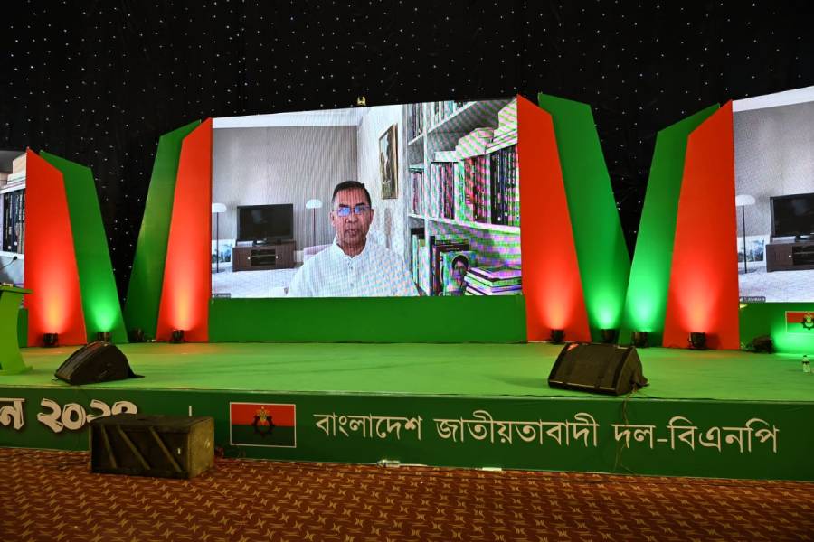 Tarique Rahman calls for staying united for national interests