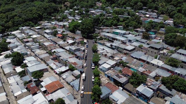 'Hidden' gangsters still haunt Salvadorans in former no-go zone