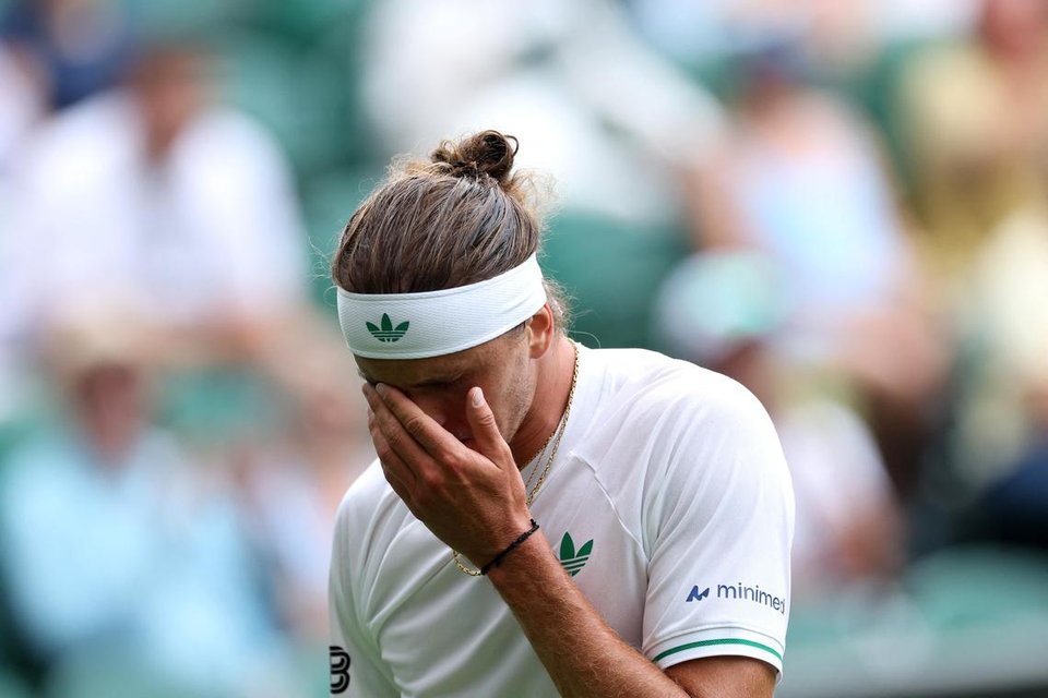 Sabalenka tells troubled Zverev to talk to family about mental health issues