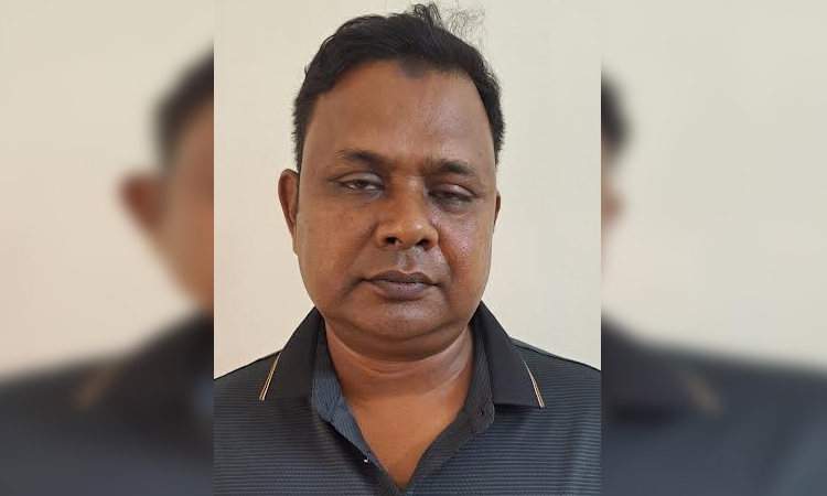 Ex-PS to state minister Zakir Hossain arrested by DB