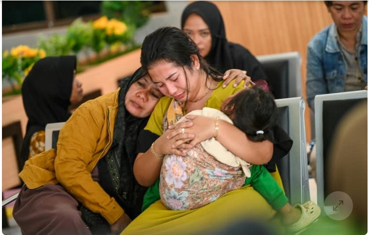 6 dead, 30 missing after ferry sinks on way to Indonesia's Bali