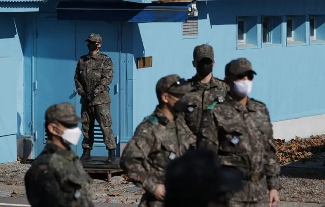 North Korean detained after crossing land border: Seoul military