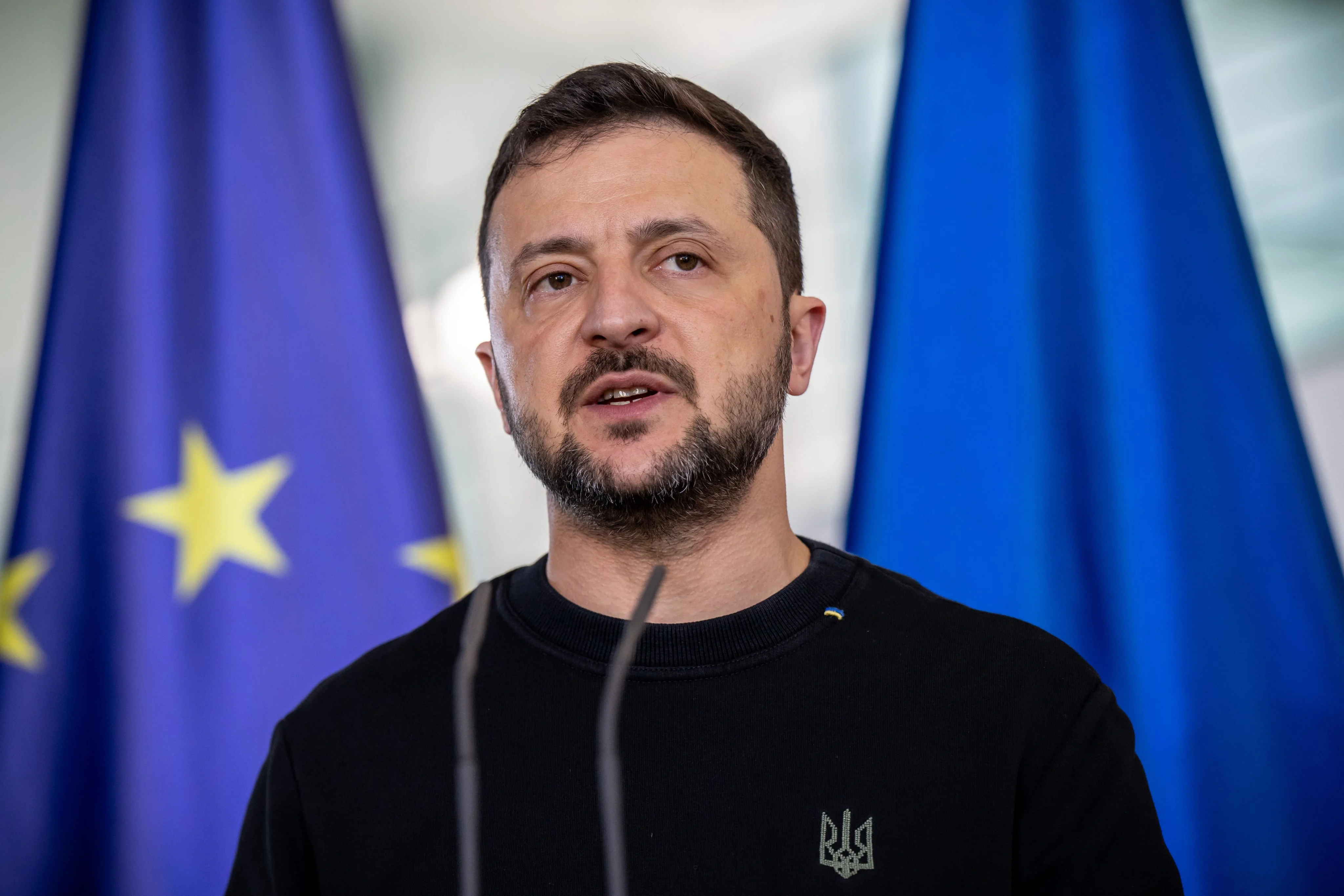 Zelensky says agreed to work with Trump to 'strengthen' Ukraine air  defences 