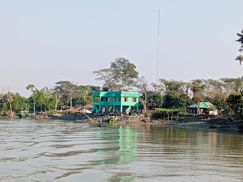 Forest Dept, BWDB move to protect Sundarbans riverbanks from erosion