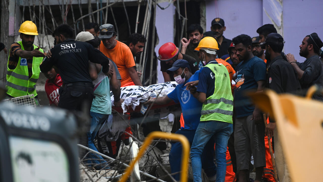 Search continues after Pakistan building collapse kills 16