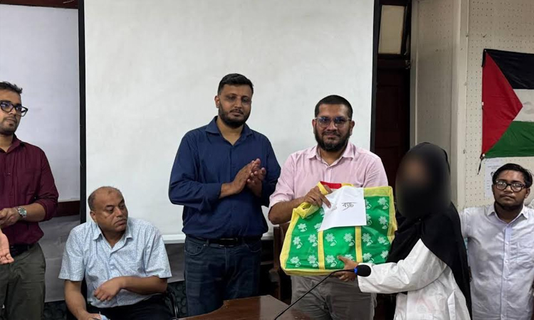 ZRF distributes medical equipment to Sher-E-Bangla Medical College students